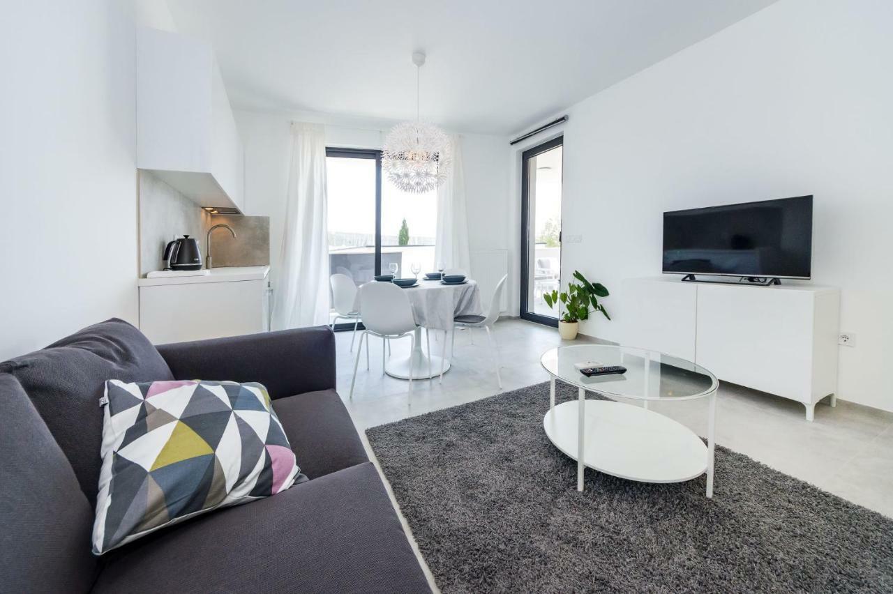D. Marine Apartments Бибинє Екстер'єр фото